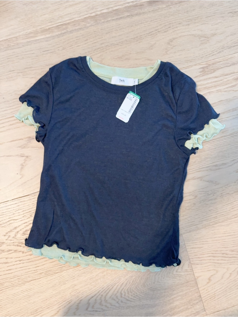 NWT 263058 Simons twik tshirt